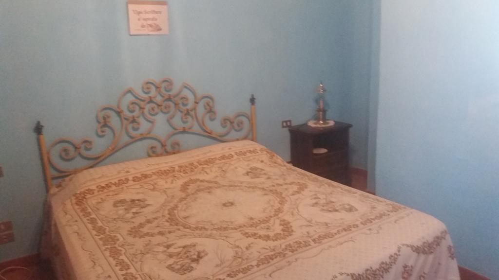 Azzurre Beb Bed & Breakfast Laterina ภายนอก รูปภาพ