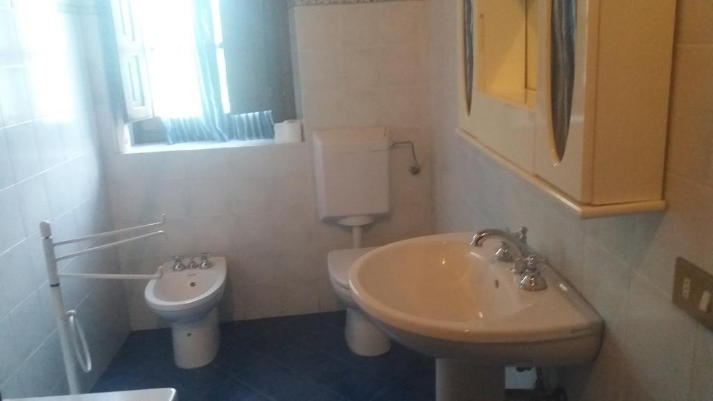Azzurre Beb Bed & Breakfast Laterina ภายนอก รูปภาพ
