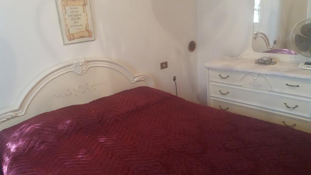 Azzurre Beb Bed & Breakfast Laterina ภายนอก รูปภาพ
